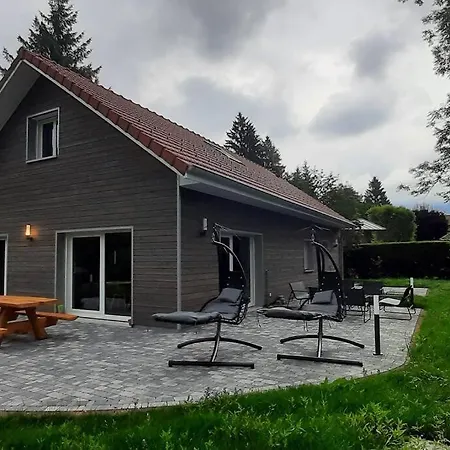 La Des Ecureuils Chalet *