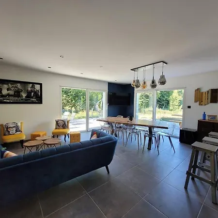 La Des Ecureuils كسونبورت-لونجمير