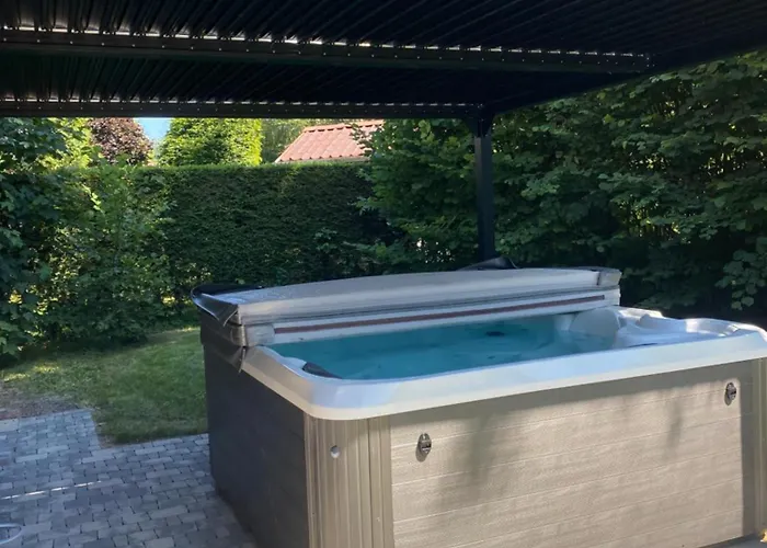 Alpesi faház La Des Ecureuils *